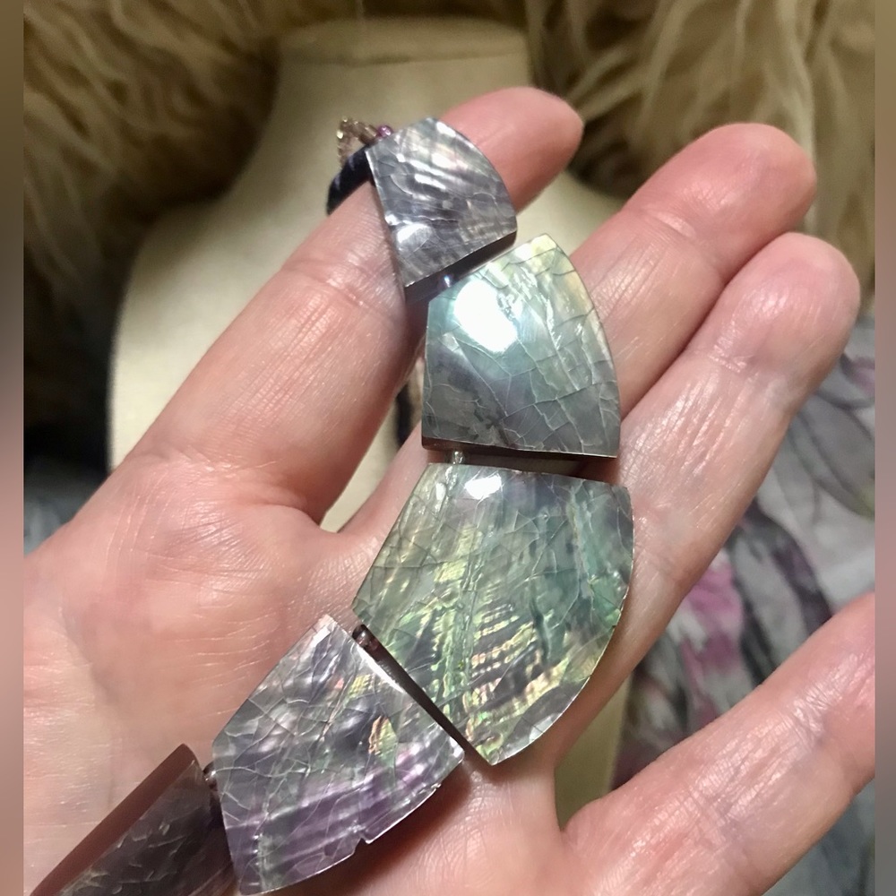 Purple Mother of Pearl Necklace - Picture 5 of 7